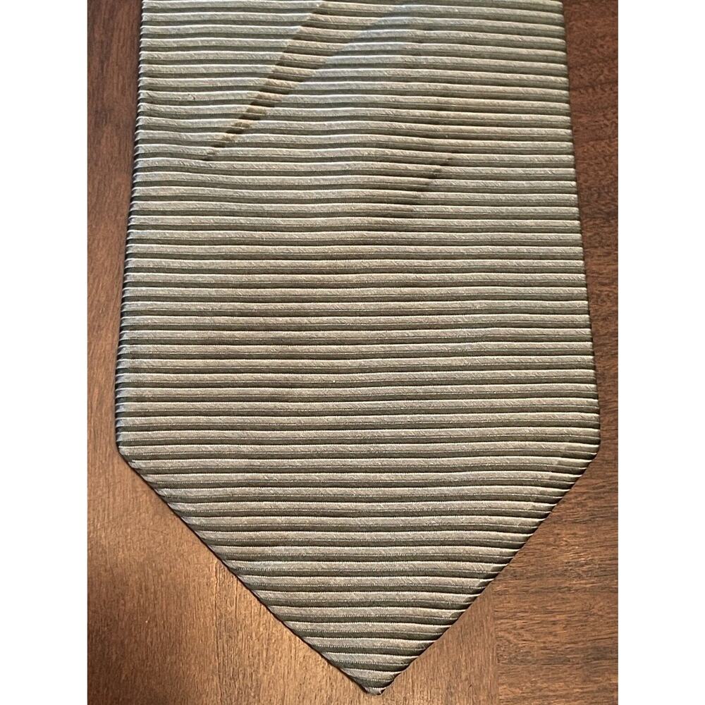 Tommy Hilfiger Green 100% Imported Silk Men’s Neck Tie Made In Usa